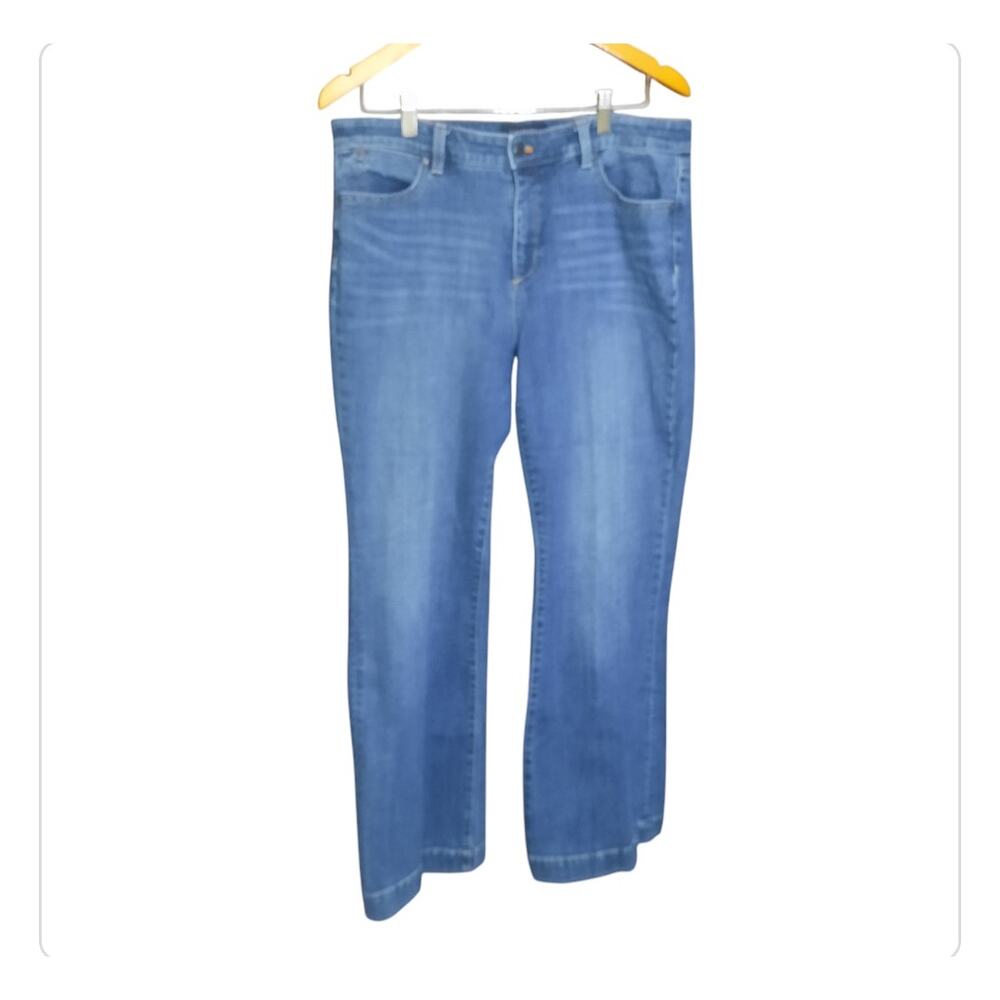 Talbots Flawless Five Pocket Flare Womens Blue Jeans Size 12
